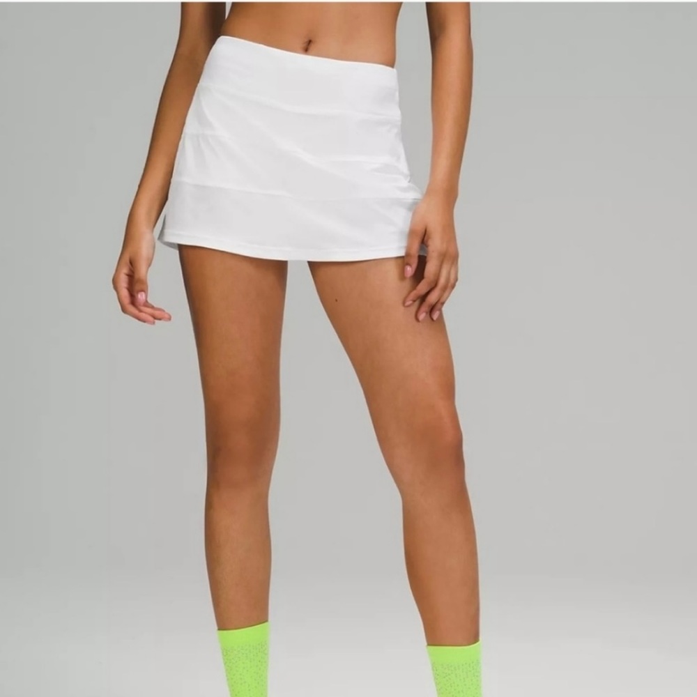 LuluLemon White Pace Rival Skirt